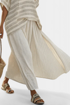 Graziella – top a righe in bambù naturale e pantaloni in lino fluidi