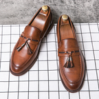 Mocassini in pelle con nappe